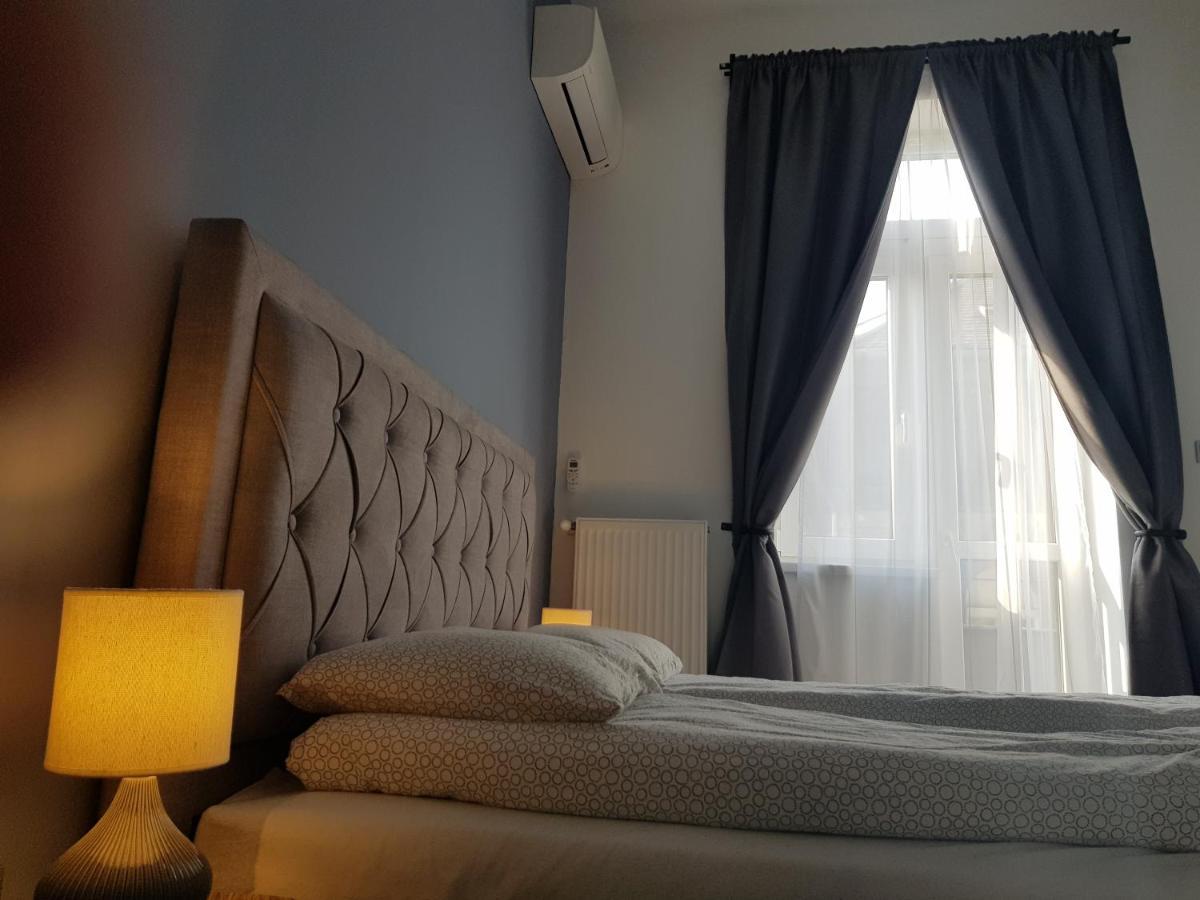 Luxurious Apartment With Balconies In Downtown Bp Budapest Eksteriør bilde